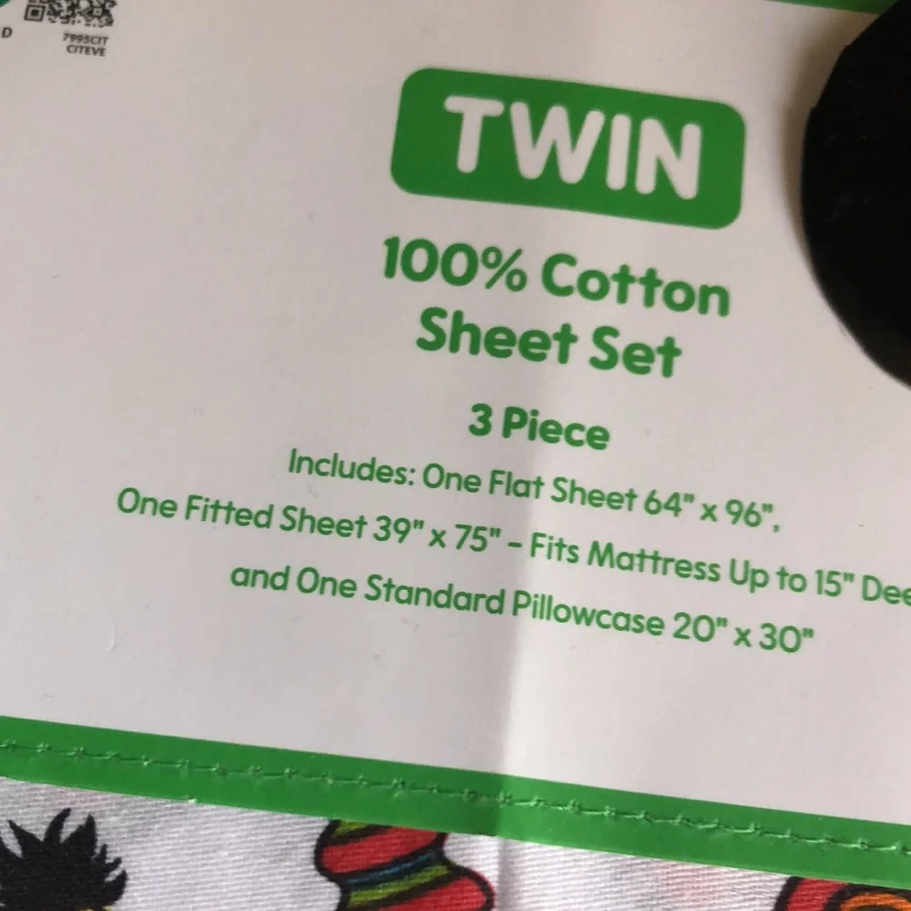 Sesame Street Colorful Christmas Holiday Twin Sheet Set